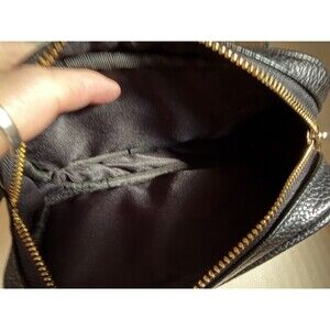 STEVE MADDEN Pebbled LOGO Zipper Fanny Pack Belt Bag Purse Really Clean
